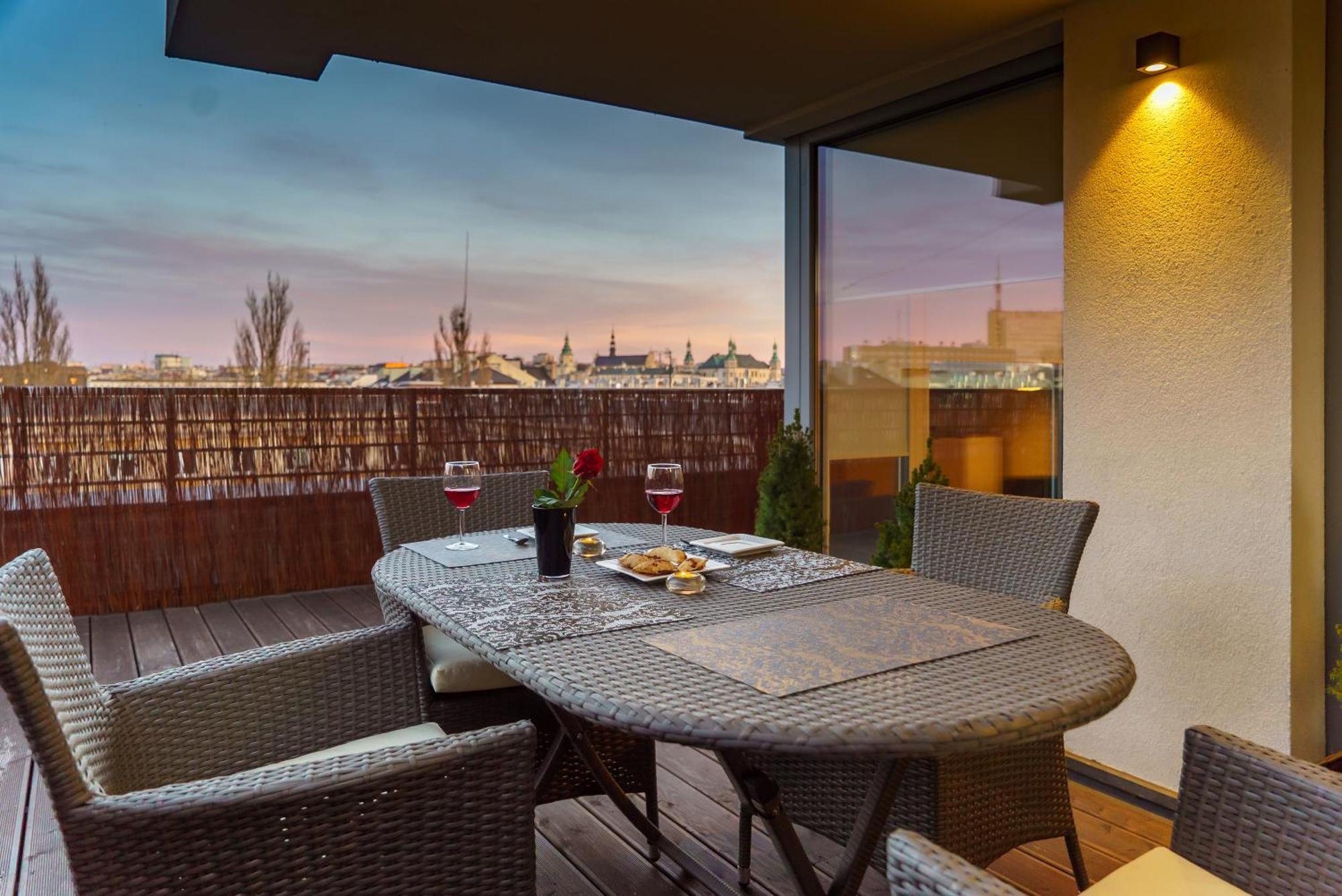 Apartament Z Tarasem Kielce Exteriör bild
