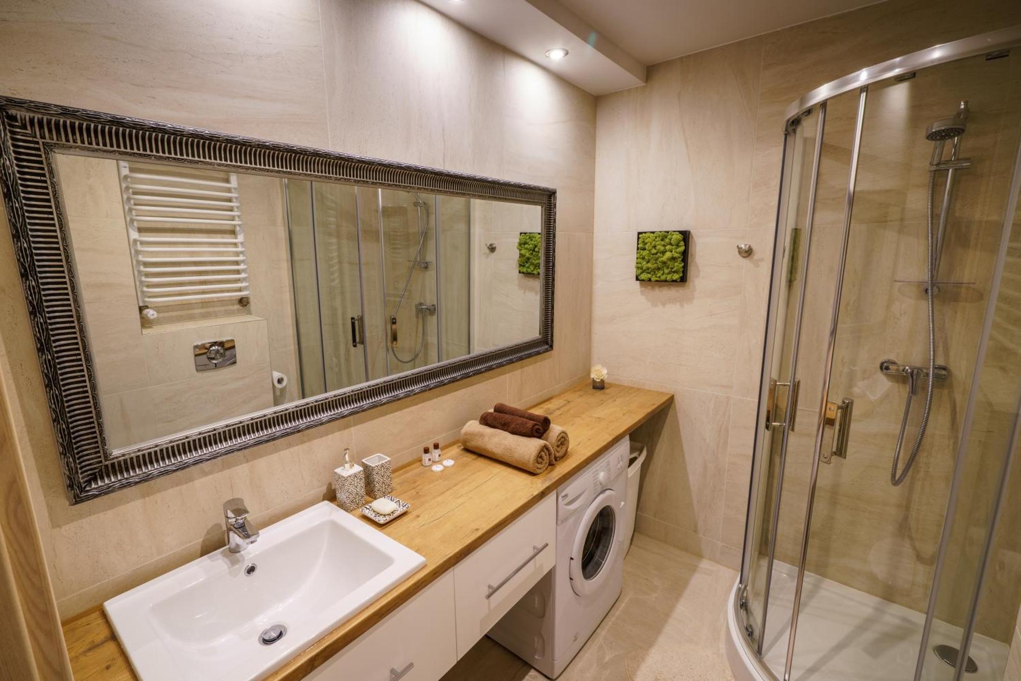 Apartament Z Tarasem Kielce Exteriör bild